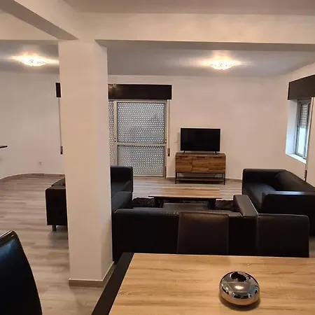 Garden - 22 Guests - 2 Pools * Albufeira