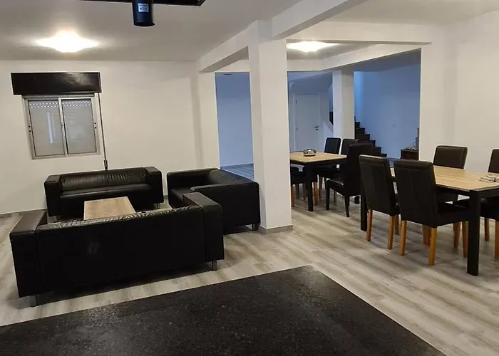 Garden - 22 Guests - 2 Pools Villa *