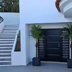 Garden - 22 Guests - 2 Pools וילה אלבופיירה