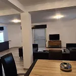 וילה Garden - 22 Guests - 2 Pools *