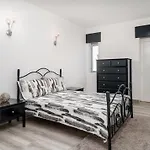 Garden - 22 Guests - 2 Pools