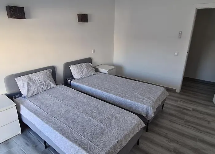 Garden - 22 Guests - 2 Pools Albufeira