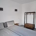 Garden - 22 Guests - 2 Pools فيلة